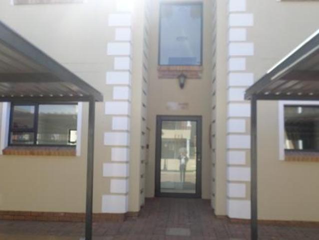 Townhouse for rent in Jansenpark, City of Ekurhuleni Metropolitan Municipality
