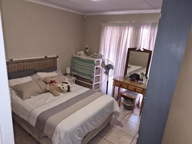 Apartment for sale in Tlhabane, North West