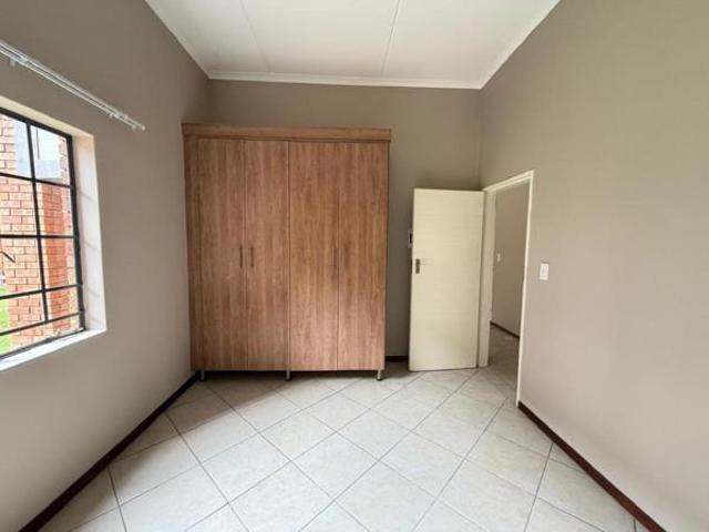 Apartment for sale in Vosloorus, Gauteng