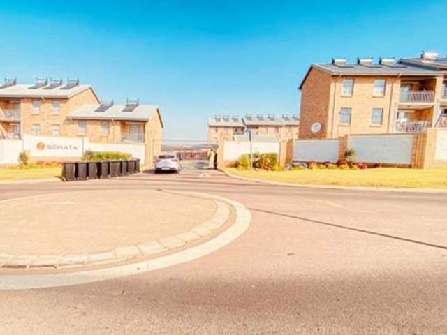Apartment for sale in Vosloorus, Gauteng