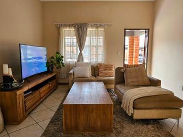 Apartment for sale in Vosloorus, Gauteng
