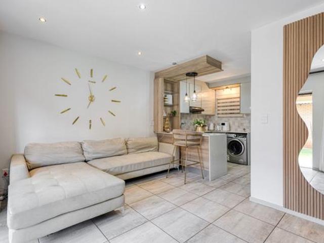 Apartment for sale in Vosloorus, Gauteng