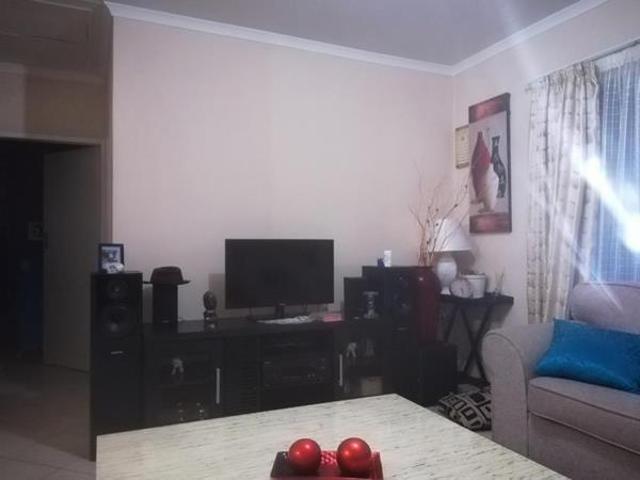Apartment for sale in Vosloorus, Gauteng