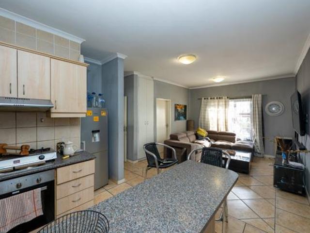 Apartment for sale in Cape Town, Western Cape