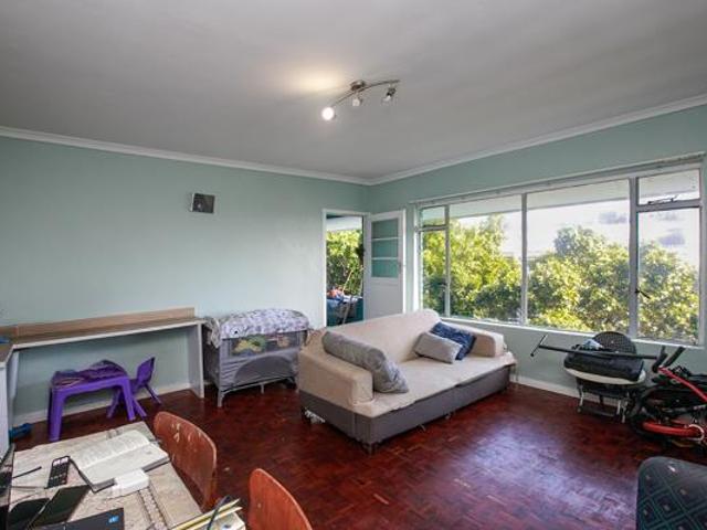 Apartment for sale in Cape Town, Western Cape