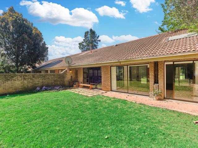 Apartment for sale in Alexandra, Gauteng