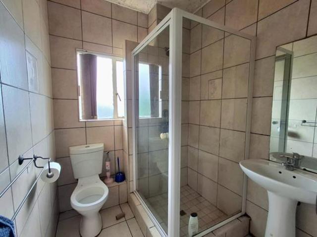 Apartment for sale in Oranjeville, Free State
