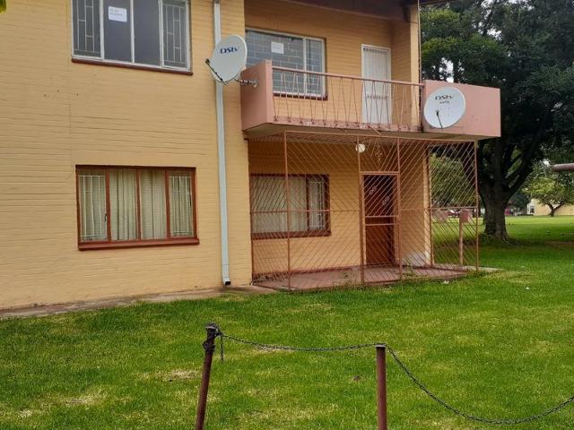 Apartment for sale in Oranjeville, Free State