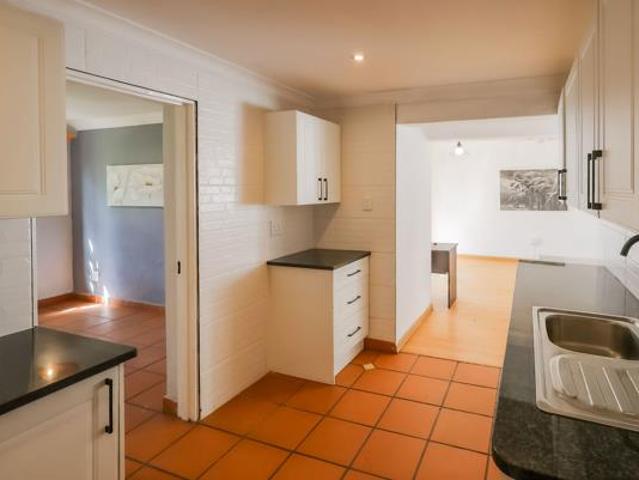 Apartment for rent in North West
