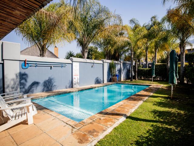 Apartment for sale in Hartbeespoort Dam Nature Reserve, North West