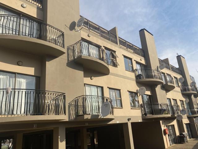 Apartment for sale in Hartbeespoort Dam Nature Reserve, North West