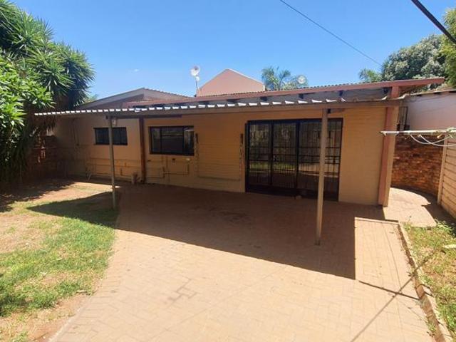 Apartment for rent in North West