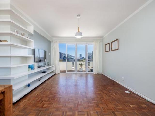 Apartment for sale in Cape Town, Western Cape