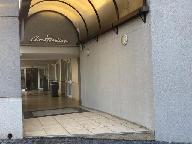 Apartment for rent in Sea Point, Cape Town