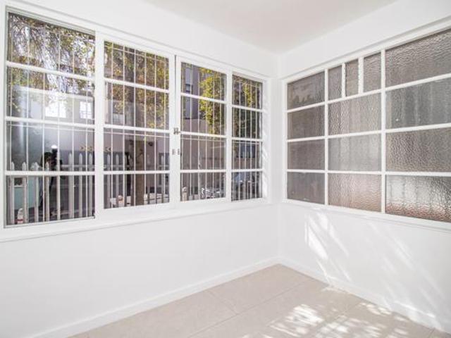 Apartment for sale in Cape Town, Western Cape