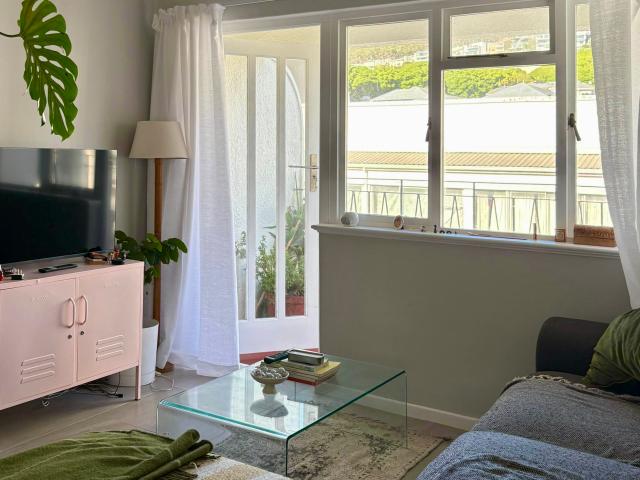 Apartment for rent in Sea Point, Cape Town