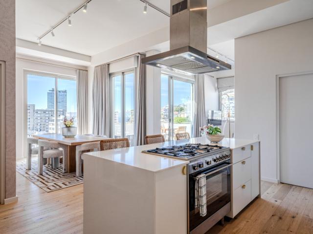 Apartment for sale in Sea Point, Cape Town