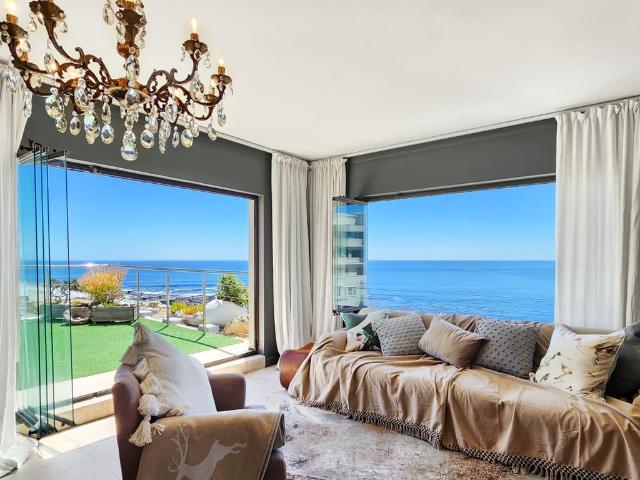 Apartment for rent in Sea Point, Cape Town