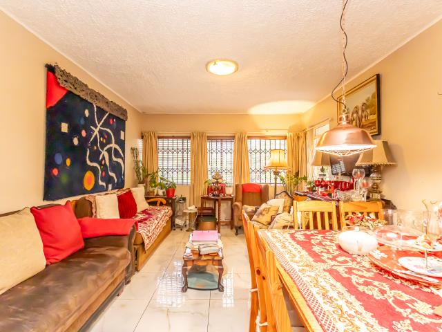 Apartment for sale in Sea Point, Cape Town