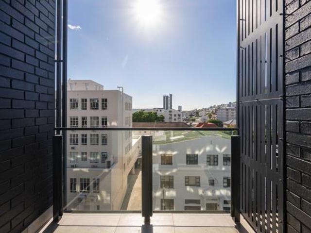 Apartment for sale in Cape Town, Western Cape