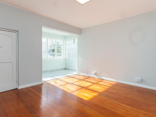 Apartment for rent in Sea Point, Cape Town