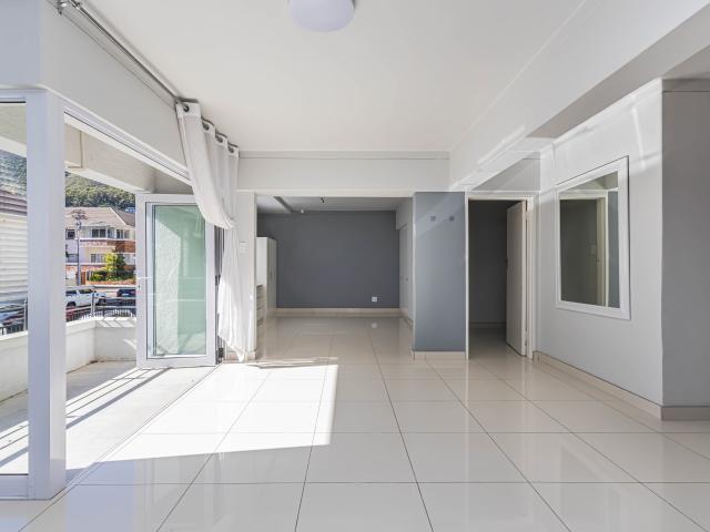 Apartment for rent in Sea Point, Cape Town