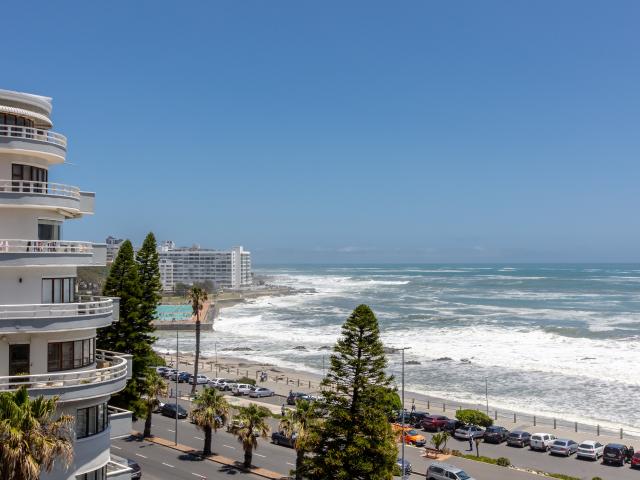 Apartment for rent in Sea Point, Cape Town