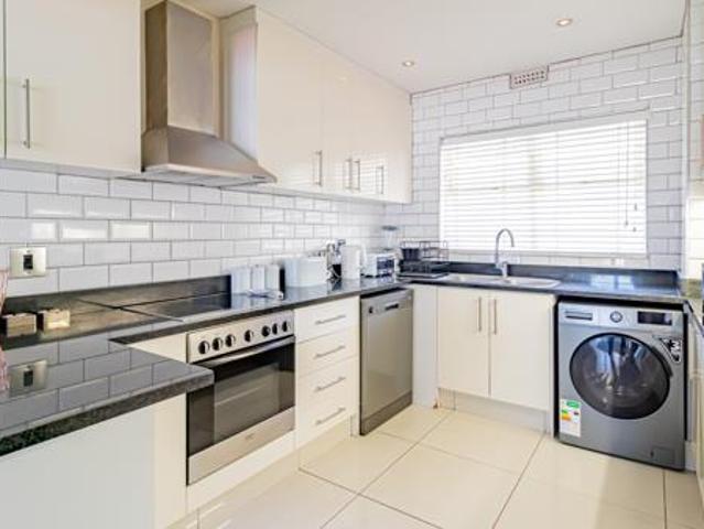 Apartment for sale in Cape Town, Western Cape