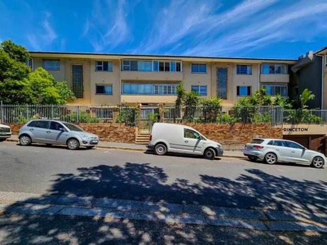 Apartment for sale in Cape Town, Western Cape