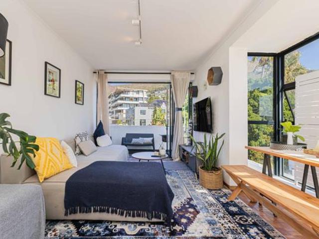 Apartment for sale in Cape Town, Western Cape