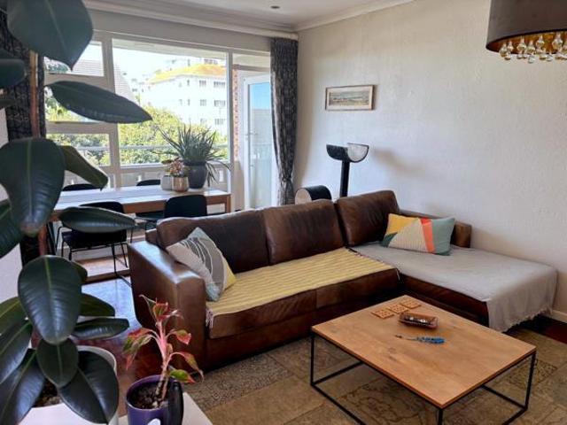 Apartment for rent in Sea Point, Cape Town