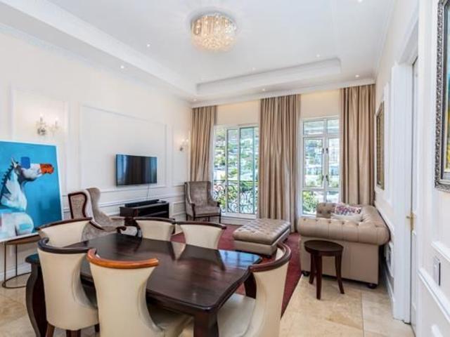 Apartment for rent in Sea Point, Cape Town