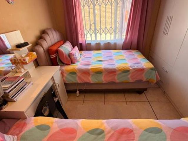 Apartment for sale in Lejweleputswa, Free State
