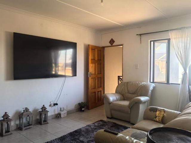 Apartment for rent in Seaview, Kwazulu-natal