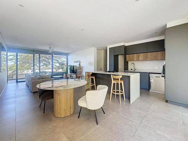 Apartment for sale in Princess Grant, Kwazulu-natal