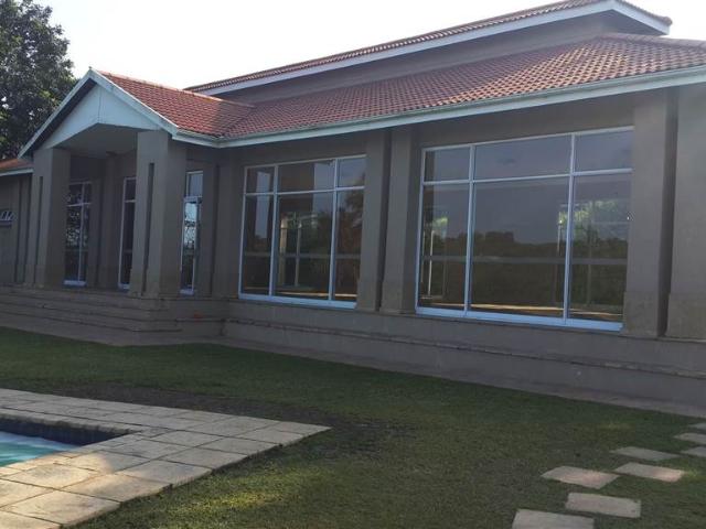 Apartment for sale in Princess Grant, Kwazulu-natal