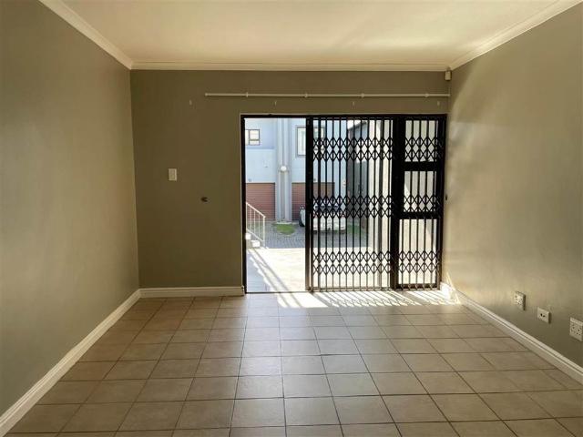 Apartment for sale in Port Elizabeth, Eastern Cape