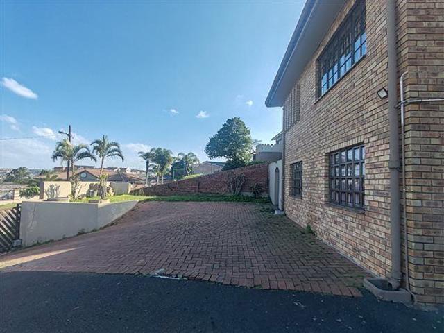 Apartment for rent in Chatsworth, Kwazulu-natal