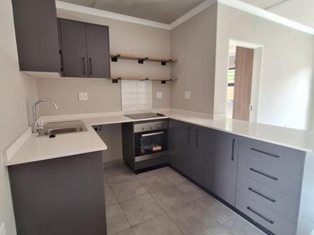 Apartment for rent in Waterkloof, Gauteng