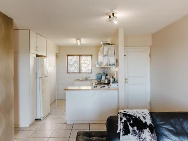 Apartment for sale in Nelson Mandela Bay Ward 18, Nelson Mandela Bay Metropolitan Municipality