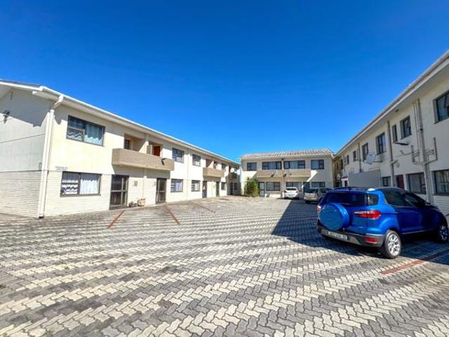 Apartment for sale in Port Elizabeth, Eastern Cape