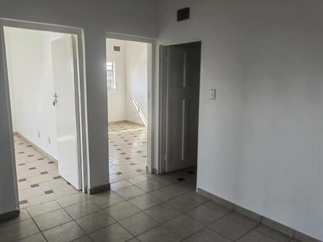 Apartment for rent in Mount Moreland, Kwazulu-natal