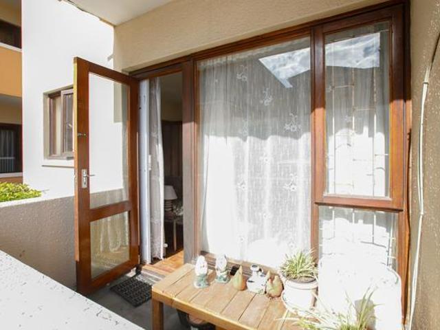 Apartment for sale in Cape Town, Western Cape