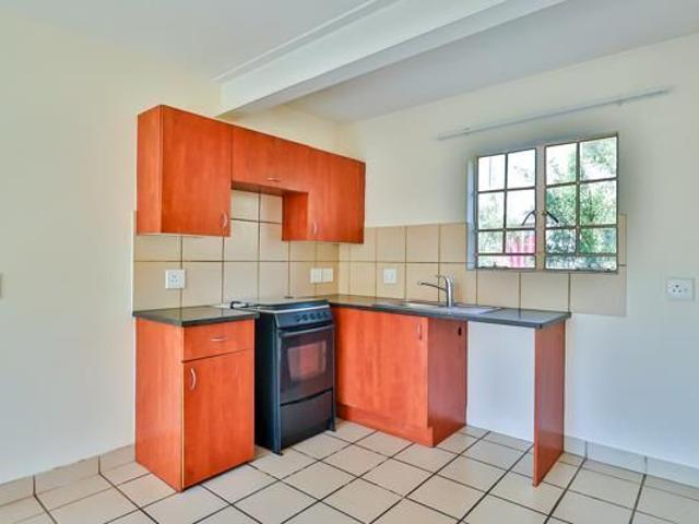Apartment for rent in Senaoane, Soweto