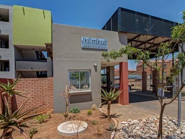 Apartment for rent in Mofolo, Soweto