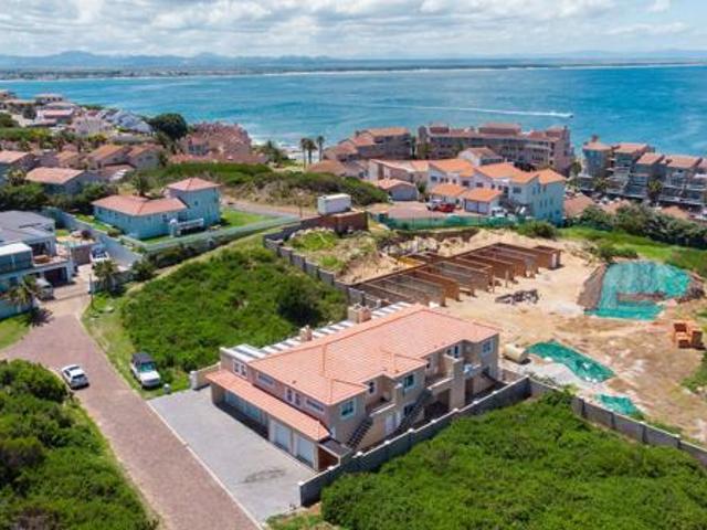 Apartment for sale in Cape St Francis, Eastern Cape
