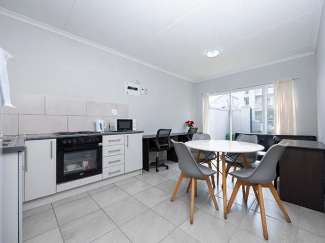 Apartment for sale in Cape Town, Western Cape