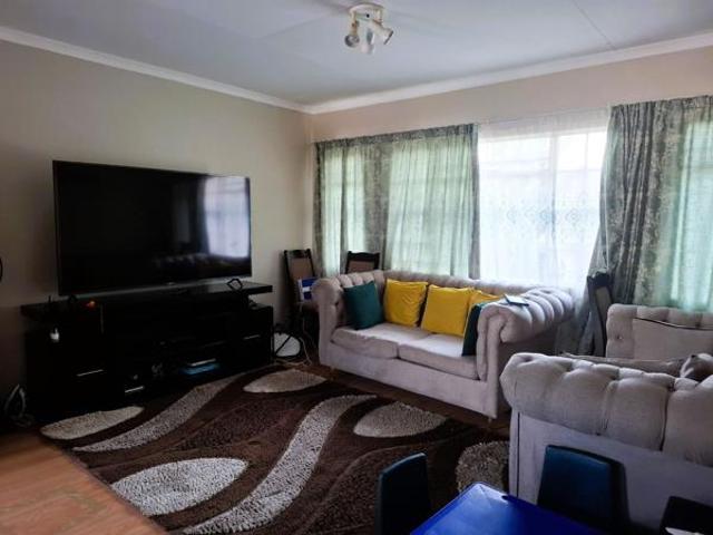 Apartment for rent in Waterkloof, Gauteng