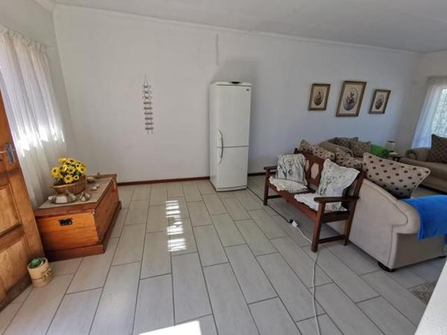 Apartment for sale in Dr Kenneth Kaunda, North West