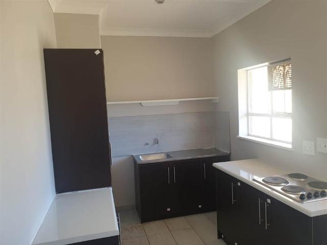 Apartment for sale in Dr Kenneth Kaunda, North West